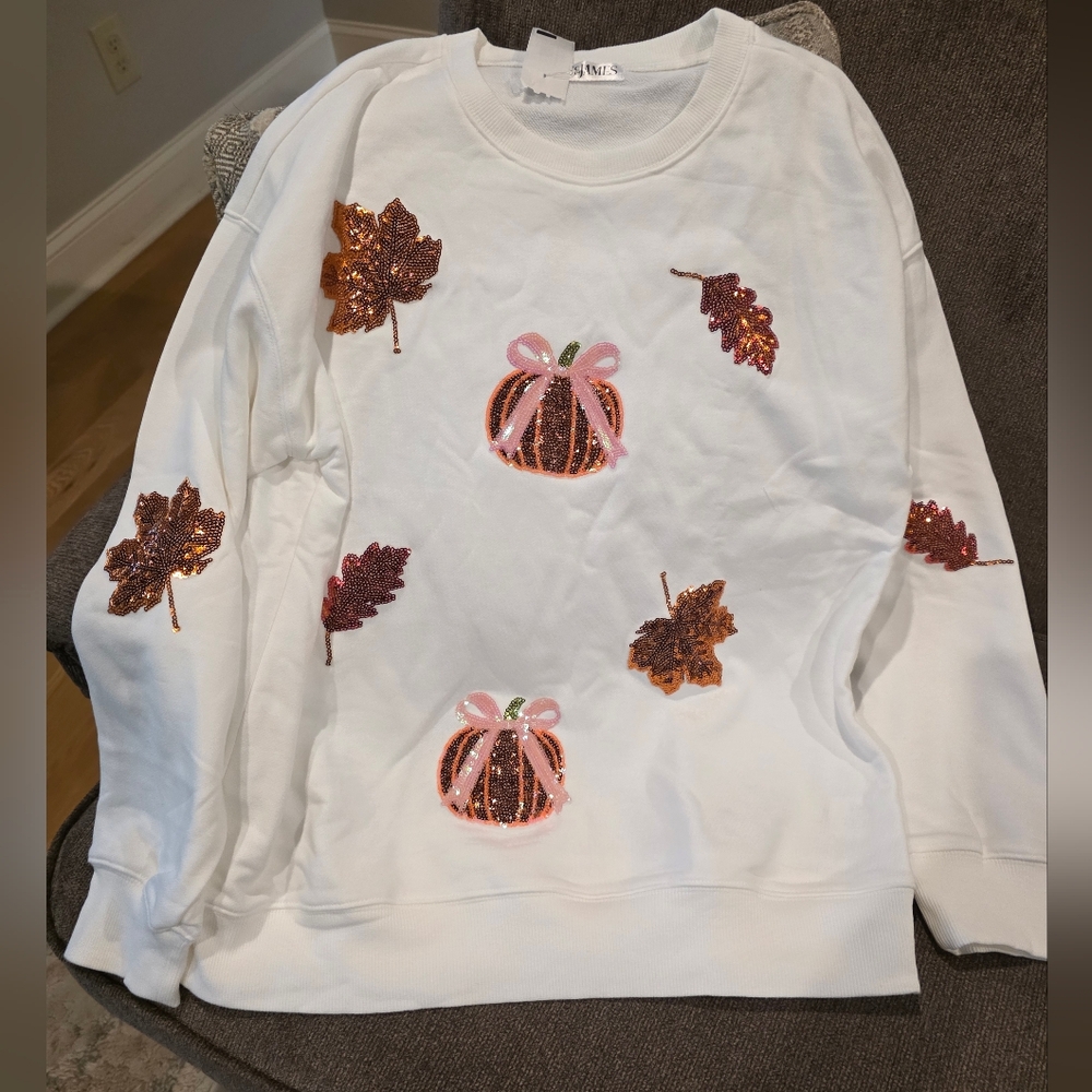 White Sweatshirt with Sequin Pumpkin and Leaf Design-NWT